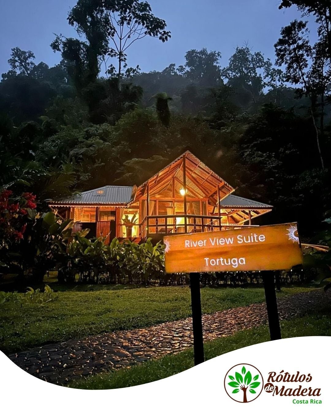 Rótulo de ubicación para hotel ecológico en reserva natural